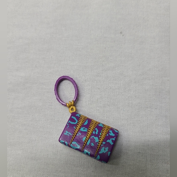 MONSTER HIGH Clawdeen Wolf Day at the Maul GIFT PURPLE GOLD BELT & PURSE - Picture 2 of 5
